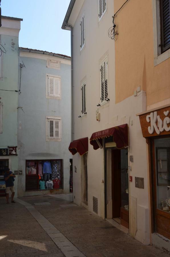 Apartment Michael Krk Town Extérieur photo