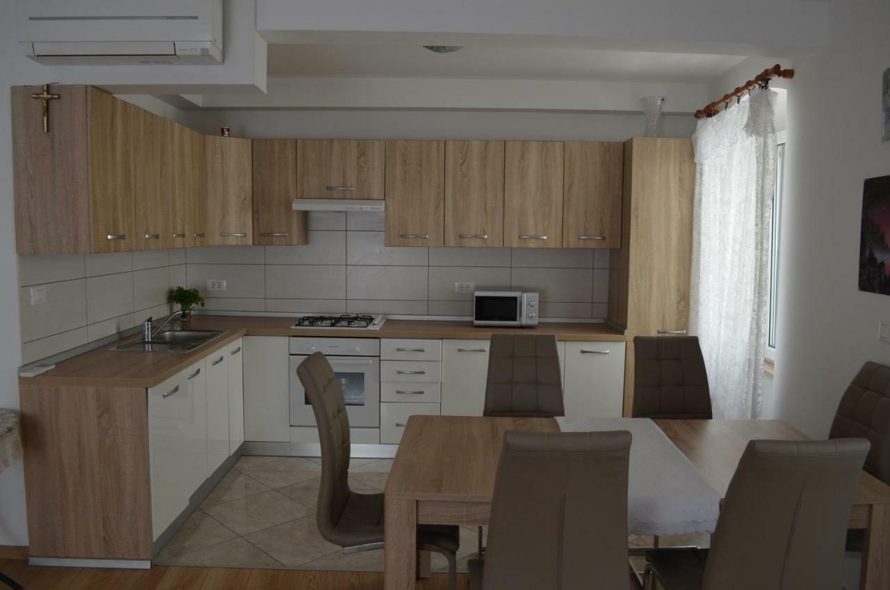 Apartment Michael Krk Town Extérieur photo